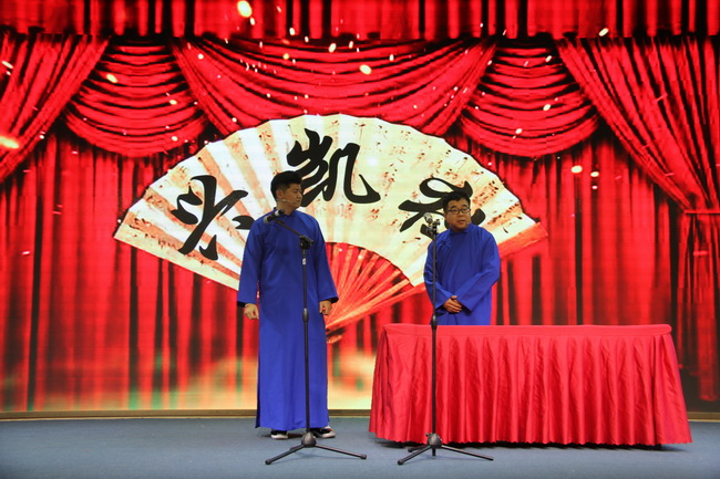 5e0aac81e0c31.jpg 10相聲偷論(網(wǎng)用).jpg